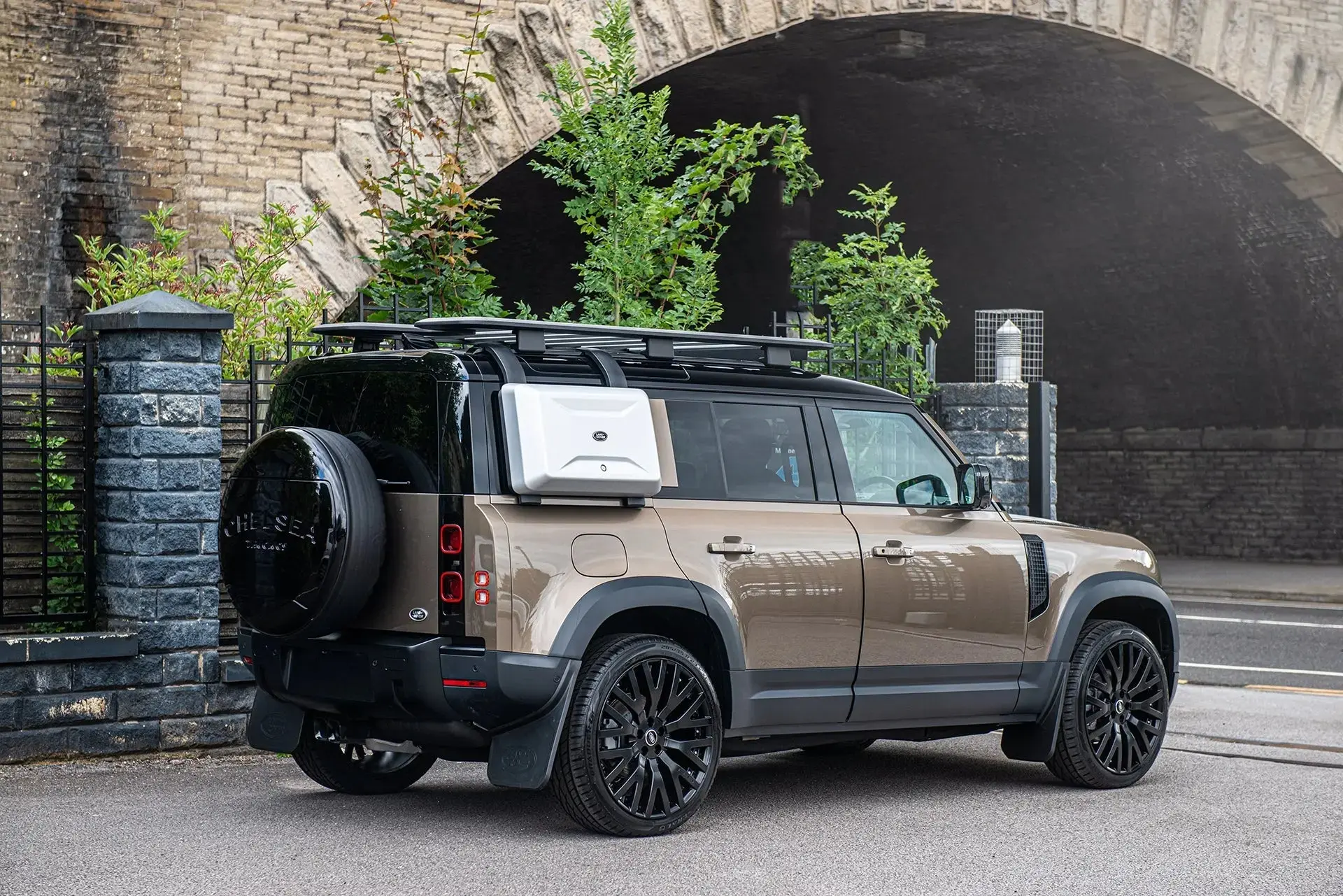 Land Rover Defender (2020 Onwards) Alloy Wheels - RS-2 Light - Image 15