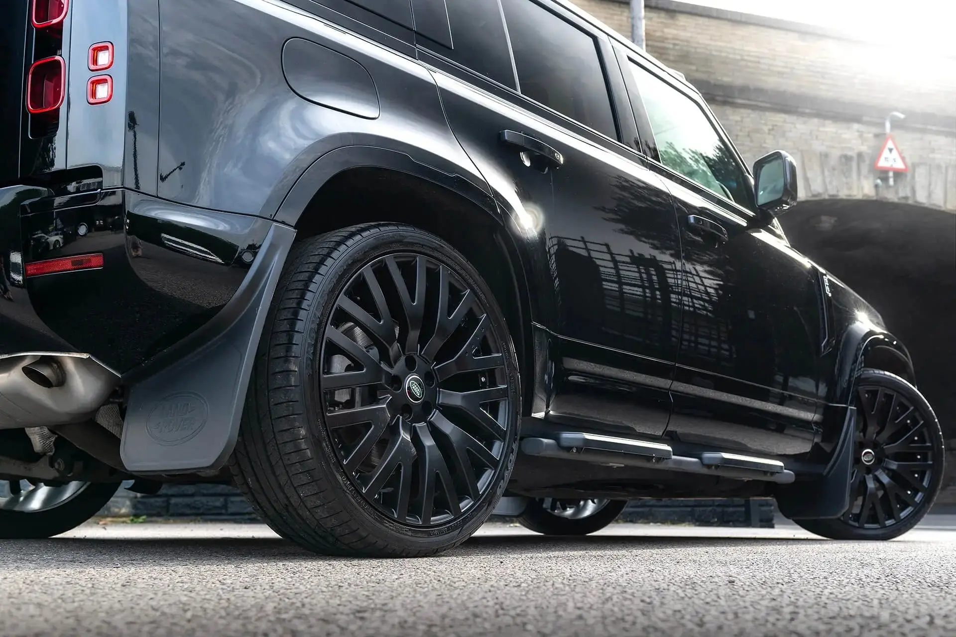 Land Rover Defender (2020 Onwards) Alloy Wheels - RS-2 Light - Image 8