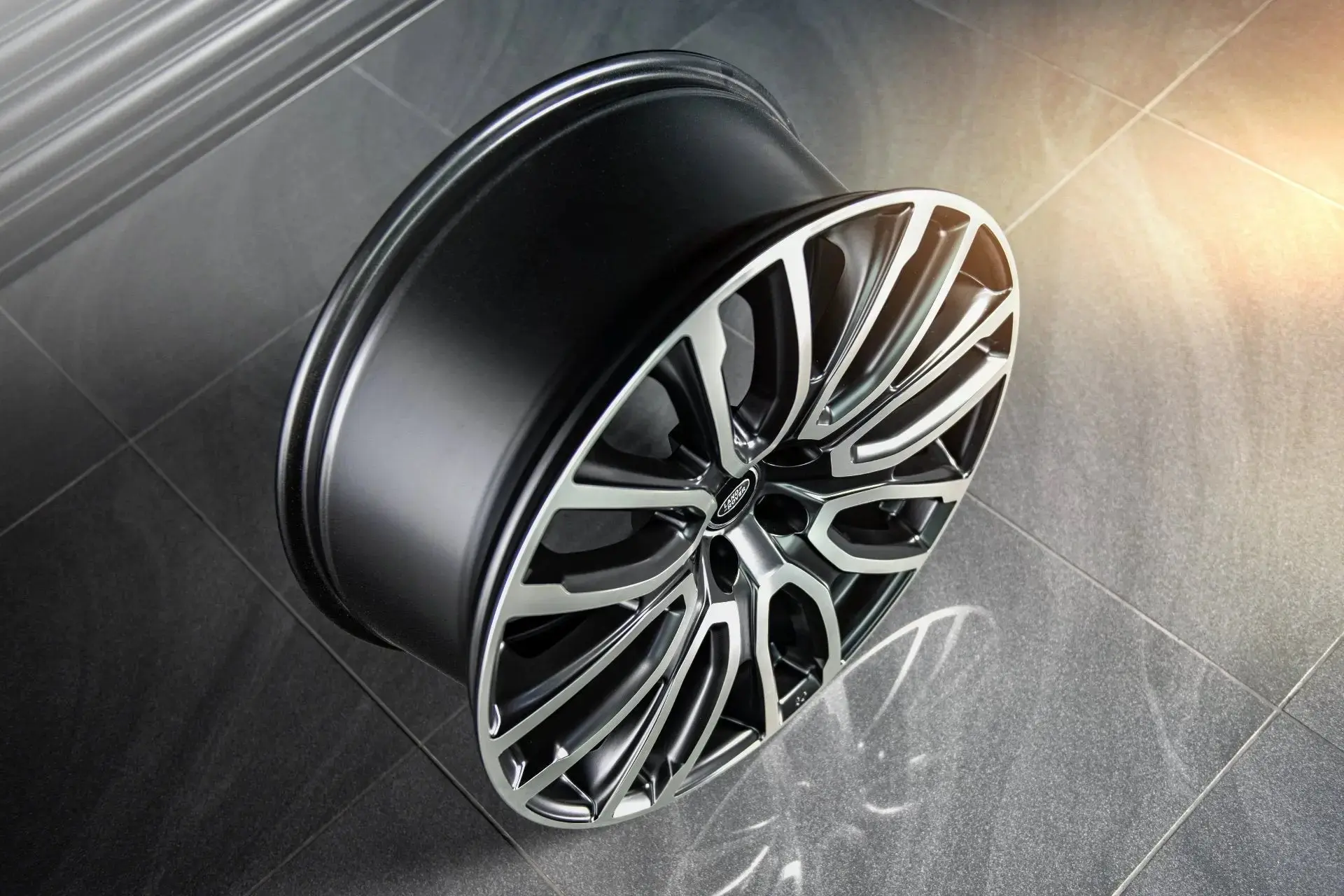 Land Rover Defender (2020 Onwards) Alloy Wheels - Pace Car Light - Image 18