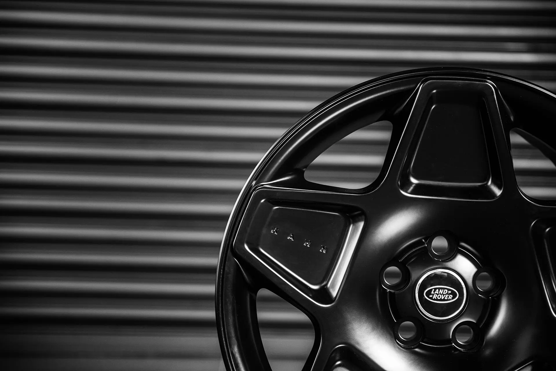 Land Rover Defender (2020 Onwards) RS-Forged Alloy Wheels - Mondial Retro Light - Image 21