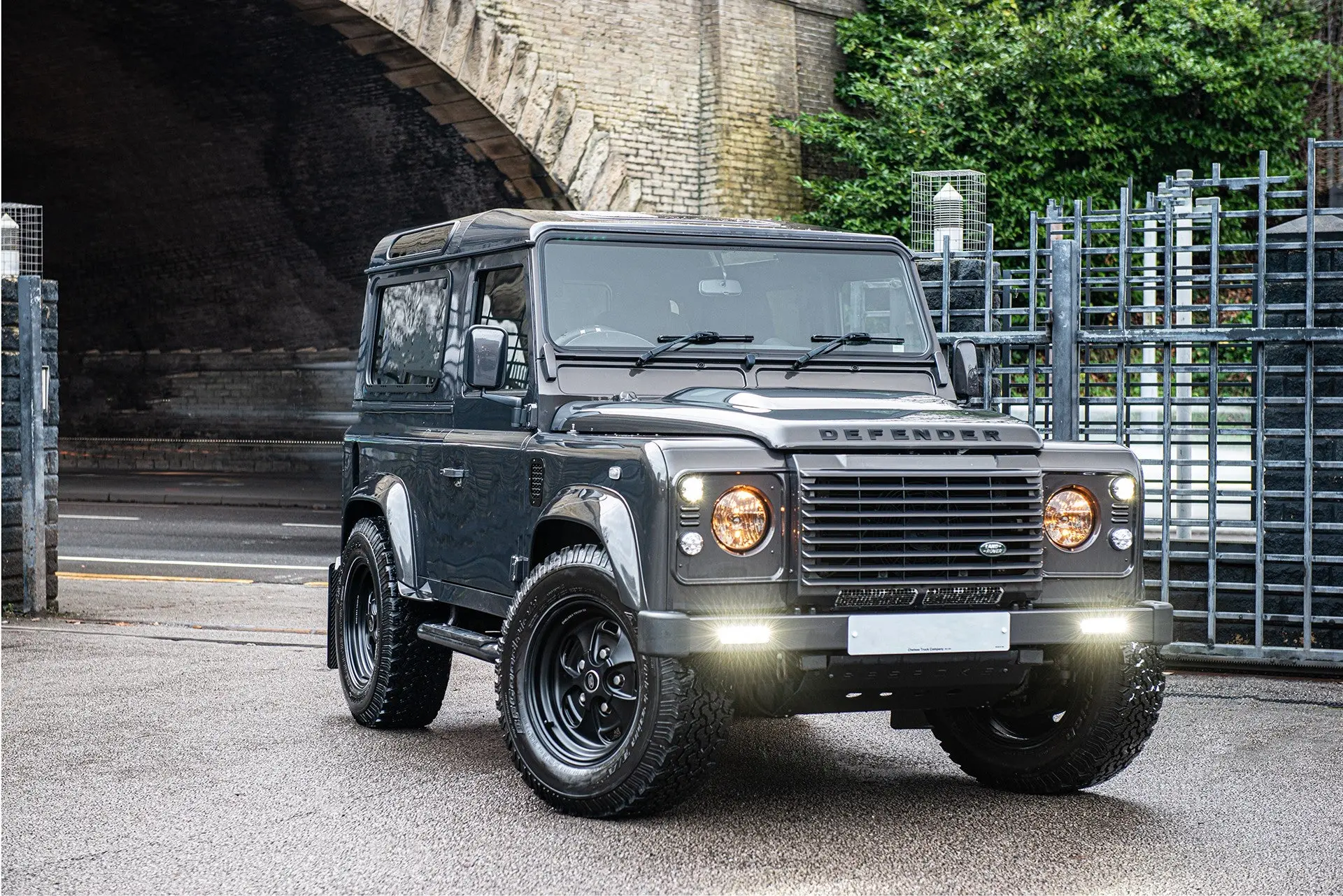 Land Rover Defender 90 (1991-2016) 25mm Suspension Lowering Kit - Image 4